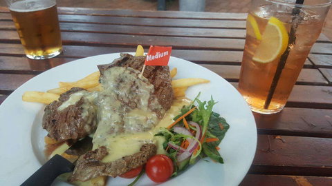 Judd's Pub - Book Restaurant 0