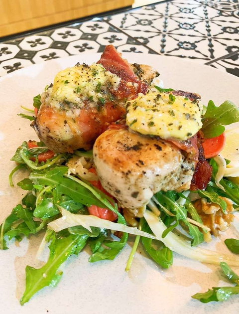 Plum Cafe - Book Restaurant 0