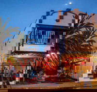 Scotties - Book Restaurant