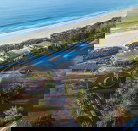 Steamers Bar and Grill - Book Restaurant