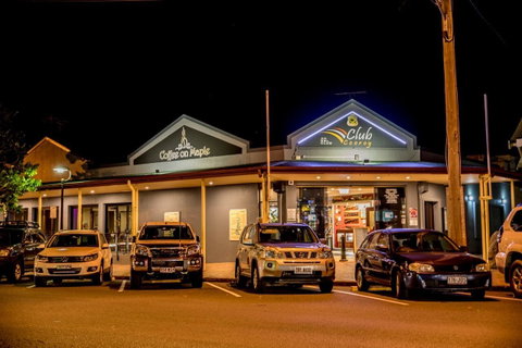 Cooroy RSL - Book Restaurant 0