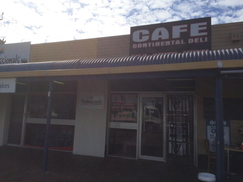 Saigon Snack Bar - Book Restaurant 0