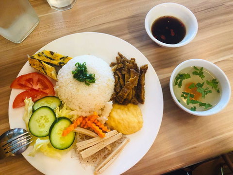 The Black Sheep - Book Restaurant 0