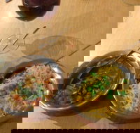 Yea Country Club Hotel - Book Restaurant