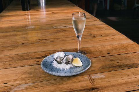 Table 88 - Book Restaurant 1