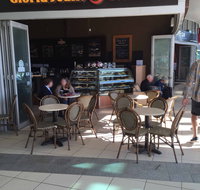 Gloria Jeans - Coolangatta - Book Restaurant
