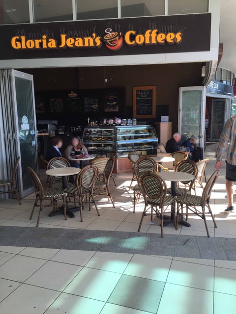 Gloria Jeans - Coolangatta - Book Restaurant 0