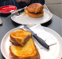 Mr Brownstone - Book Restaurant