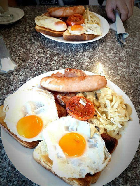 Sarah's Patisserie - Bertram - Book Restaurant 0