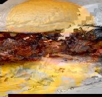 Sneaky Burger - Book Restaurant