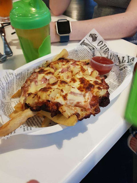 The Central Hotel - Book Restaurant 0