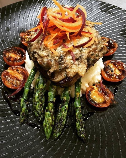 Chianti's Woodfired Pizza Restaurant - Book Restaurant 0