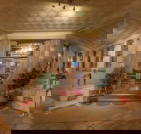 Miles Windsor Hotel - Book Restaurant