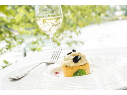 Noosa Waterfront Restaurant - Book Restaurant 2