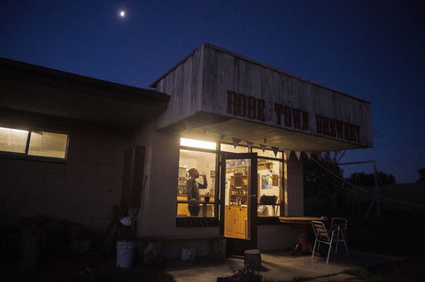 Robe Town Brewery - Book Restaurant 0