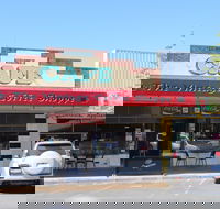 Vintage Coffee Shop Henty - Book Restaurant