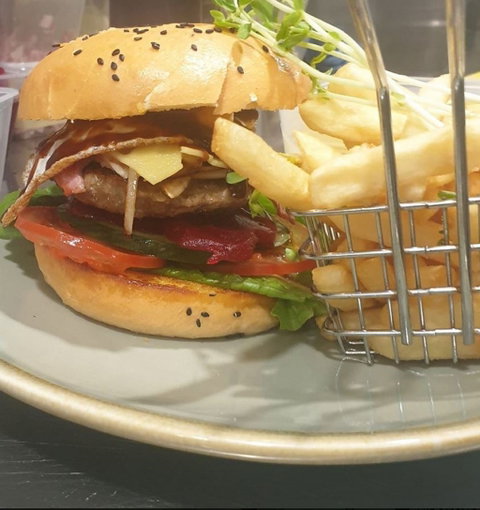 Manning River Hotel - Book Restaurant 1