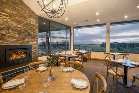 Merne At Lighthouse - Book Restaurant 1