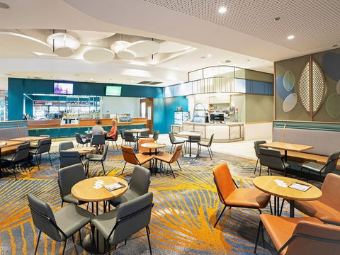 Redlands Sporting Club - Book Restaurant 0