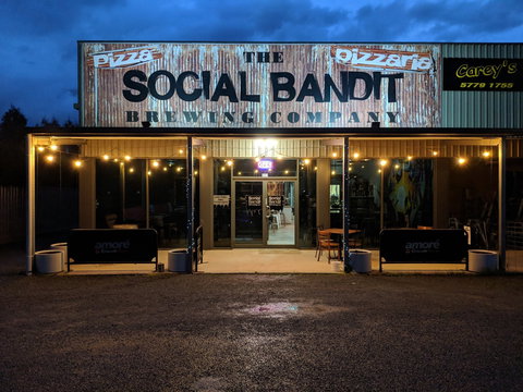 Social Bandit Brewing Co - Book Restaurant 0
