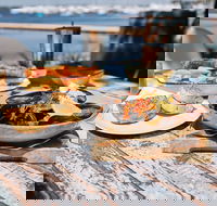 Bayside Kitchen - Book Restaurant