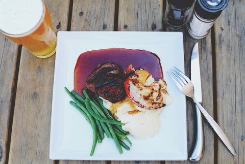 Caledonian Inn ROBE - Book Restaurant 1