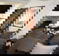Criterion Bistro Crookwell - Book Restaurant