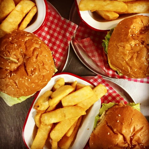 JB & Sons - Dee Why - Book Restaurant 0