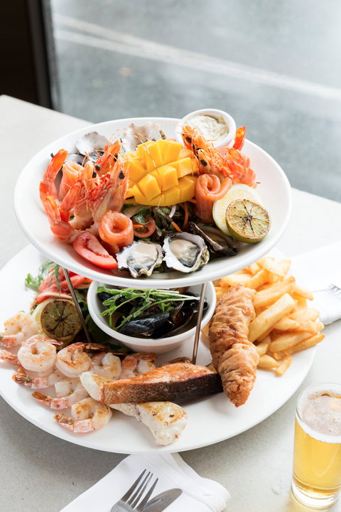 Lorne Hotel - Book Restaurant 1