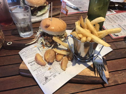 Bite'Z – Burgers Bar Grill! - Book Restaurant 0