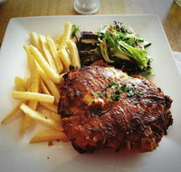 Browns Corner Hotel - Book Restaurant