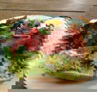 Classic Pizza House - Book Restaurant