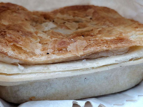 Leo's Warrandyte Hot Bread - Book Restaurant 0