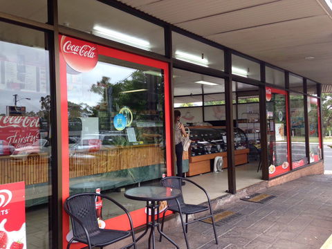 Sylvania Heights Hot Bread - Book Restaurant 0