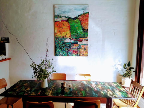 Amandhi's - Book Restaurant 1