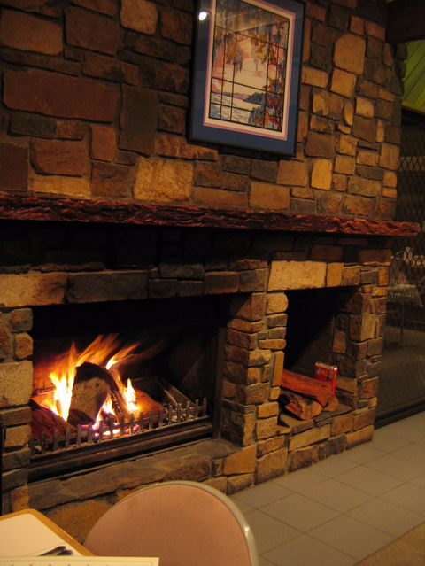 Ewe 'n Me Restaurant - Book Restaurant 1