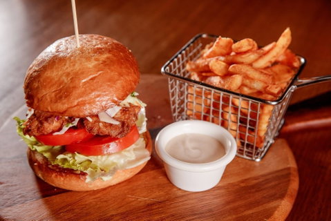 R Bar & Kitchen - Book Restaurant 0