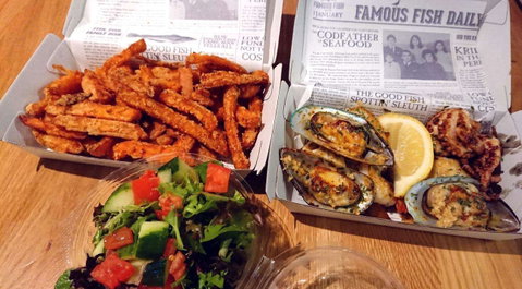 Steve Costi’s Famous Fish - Docklands - Book Restaurant 0
