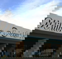 Willow Point Wines Cellar Door and Bottle Shop - Book Restaurant