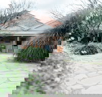 Baileys of Glenrowan - Book Restaurant