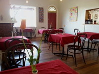 Elphinstone Hotel