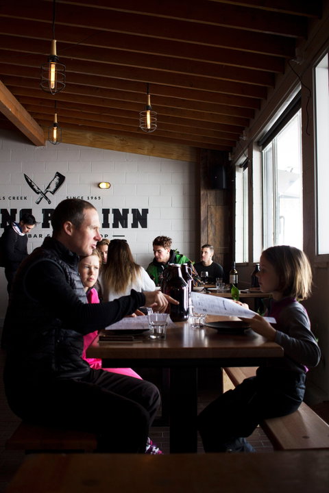 Frying Pan Inn - Book Restaurant 1