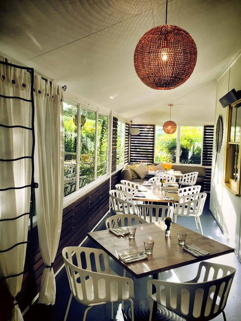 Bombini - Book Restaurant 0