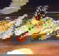 Red on Thomas - Book Restaurant