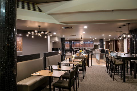 Saltbush Restaurant At DoubleTree By Hilton Alice Springs - Book Restaurant 0