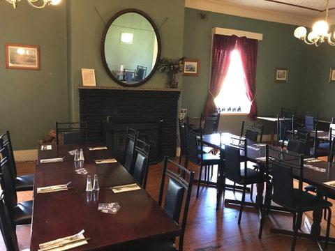 Taralga Hotel Bistro - Book Restaurant 1