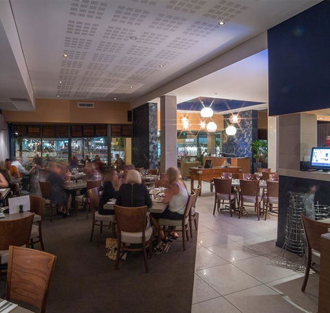 Michel's Restaurant - Book Restaurant 10