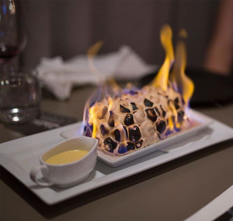 Michel's Restaurant - Book Restaurant 16