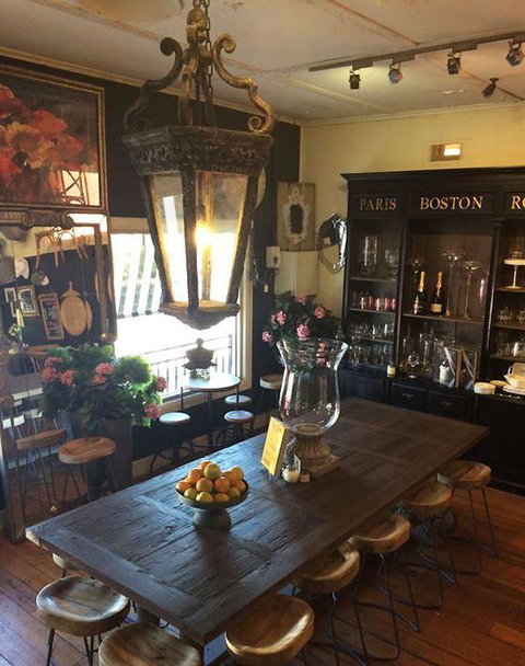 The Wooden Door - Book Restaurant 20
