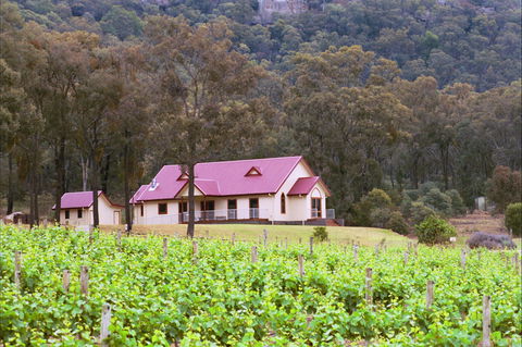 Catherine Vale Wines - Book Restaurant 1